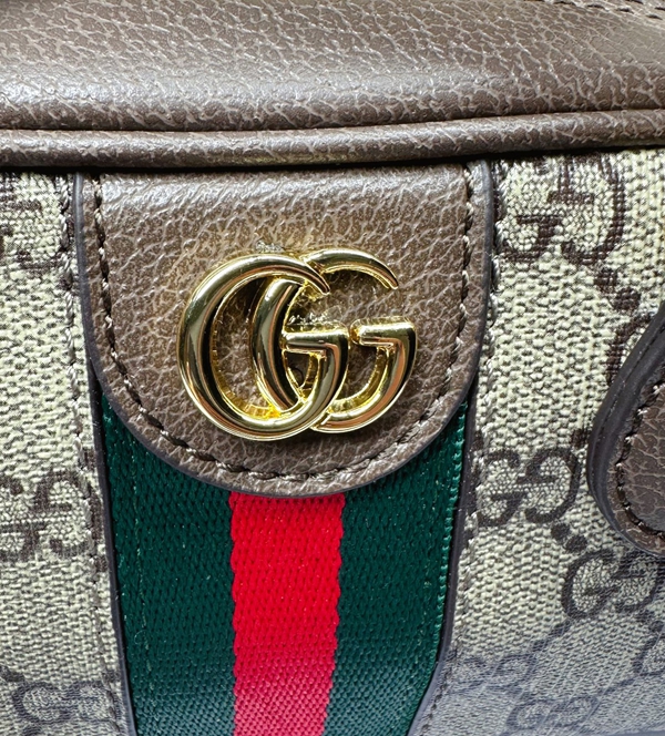 激安グッチバッグコピー着用イメージ